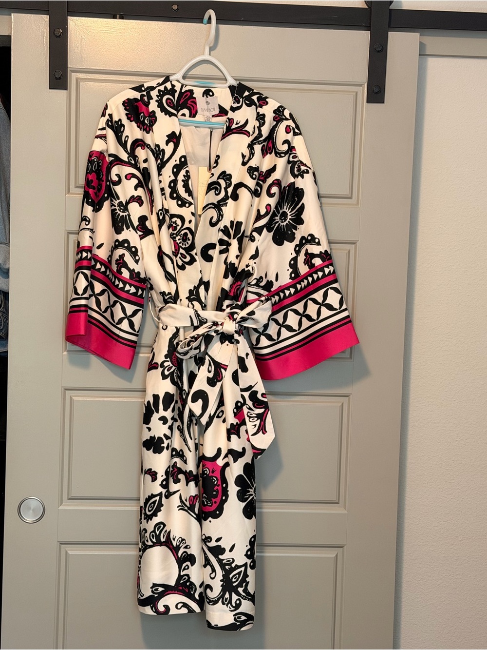 Eliane Rose  Floral Print Kimono Dress - White, Black & Pink